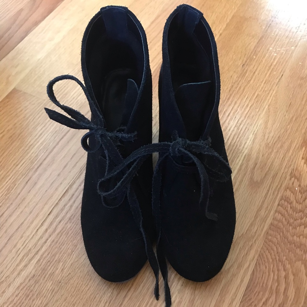 Dolce Vita black suede wedge booties 7.5